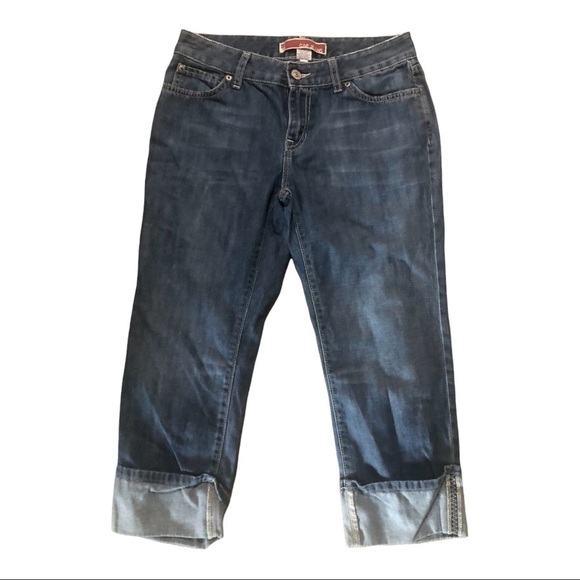 Beautiful Gap Bermuda Jeans Size 6 in Excellent Used Condition Used Cond… - Picture 2 of 6